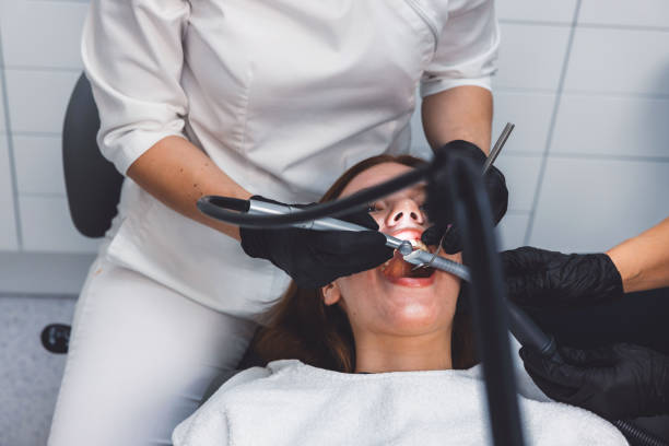 Best Weekend Emergency Dental Services in Nelsonville, OH